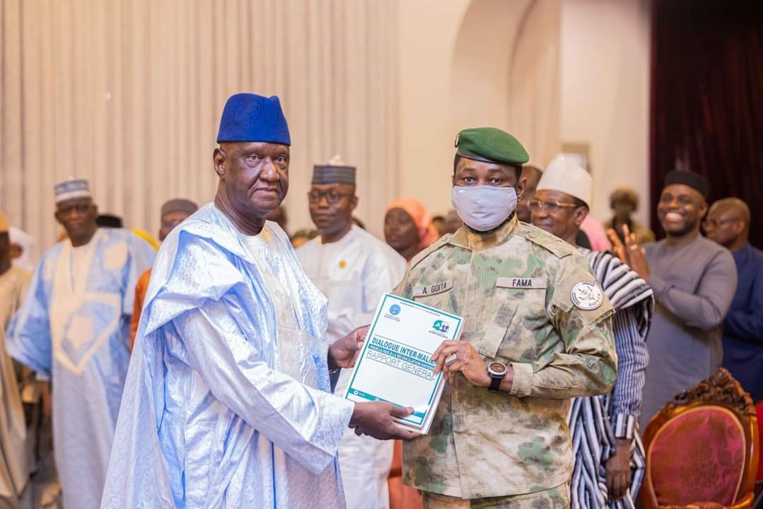 Clôture du dialogue inter-malien: Interdire aux leaders religieux et traditionnels de faire le militantisme politique et durcir les conditions de création de partis politiques